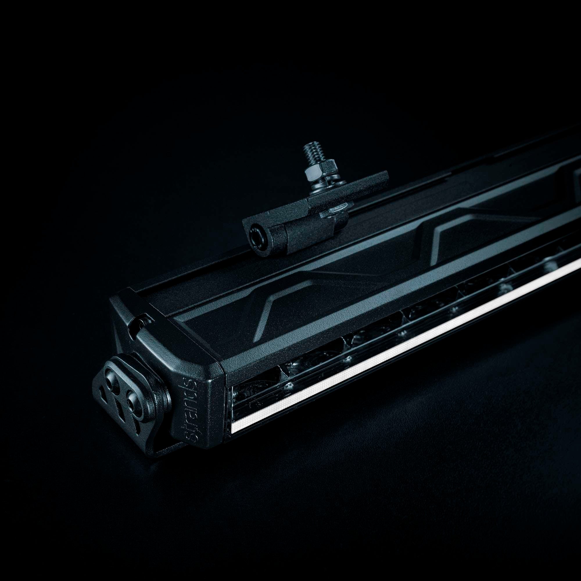 Strands FIREFLY LED BAR 20″