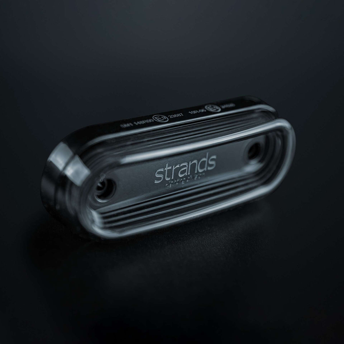 Strands FOR9T GRAVITY FRONTPOSITIELAMP