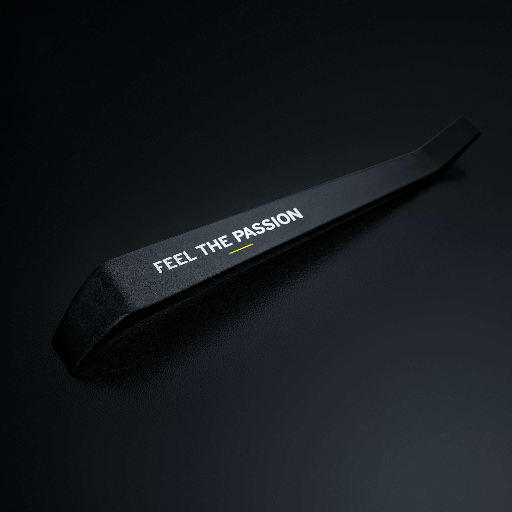 Strands SIBERIA X COVER BLACK 4″