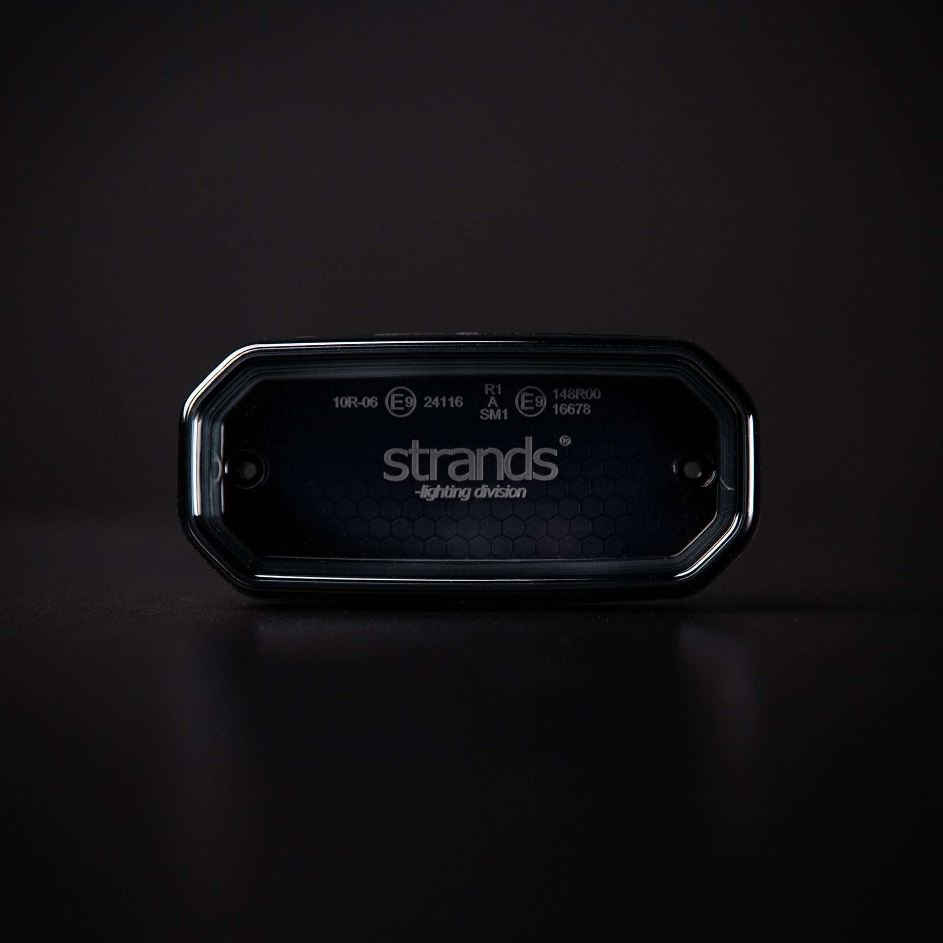 Strands FOR9T SCALE SIDE MARKER
