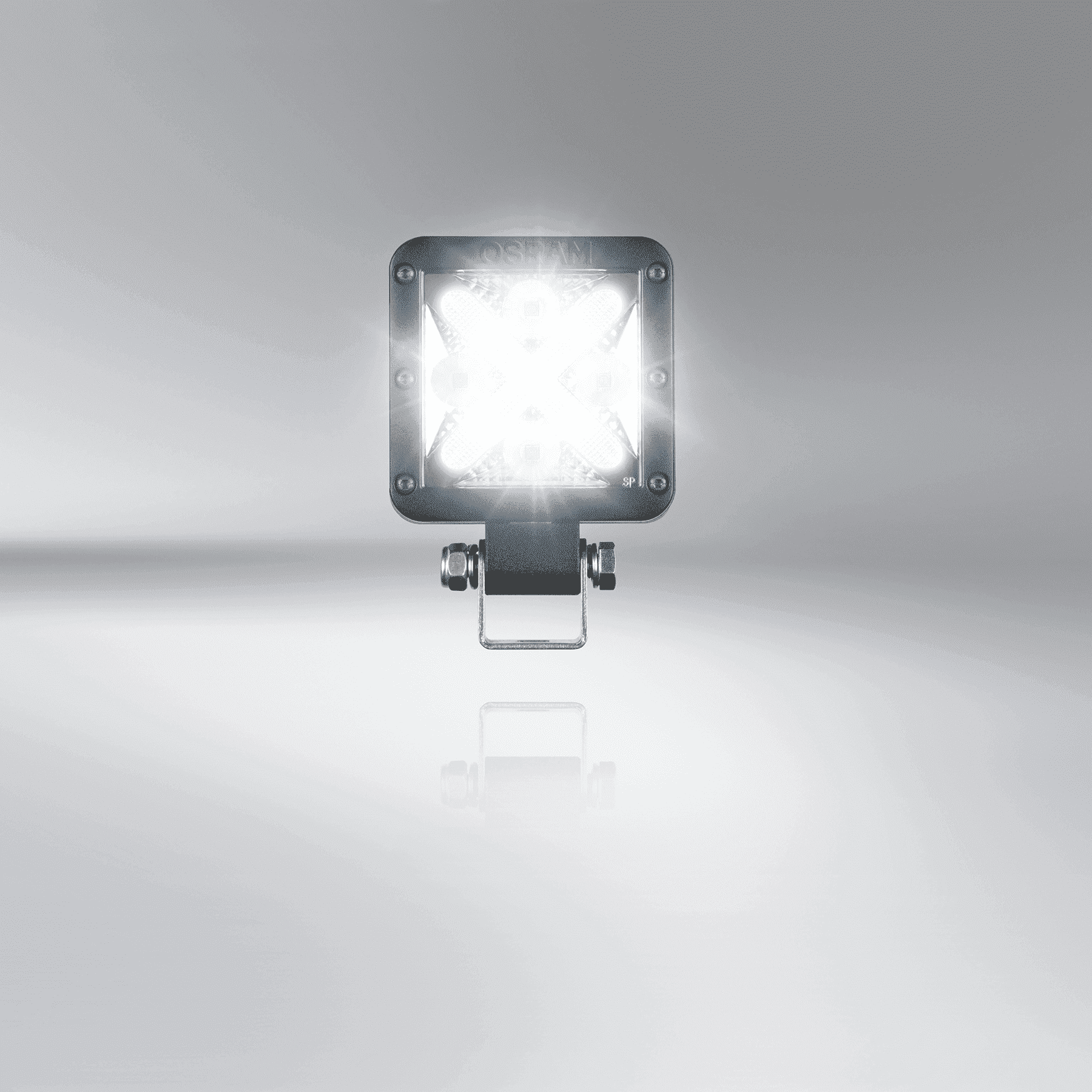 OSRAM LEDriving® Cube-X Wide & Accent met dagrijverlichting X SHAPE werklampen achteruitrijlampen