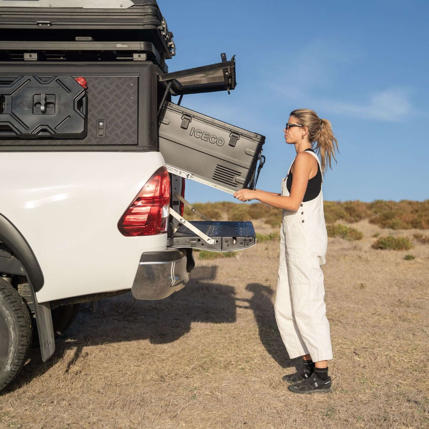 Cool box bed slide tiltable 796x574mm aluminum