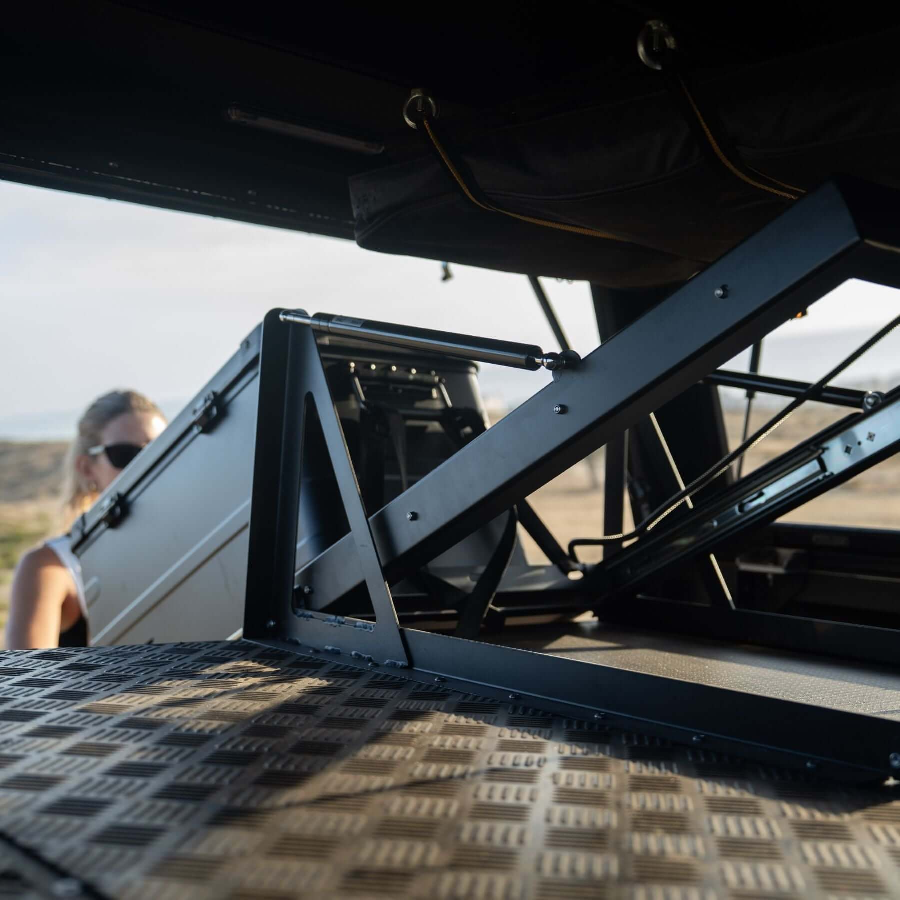 Cool box bed slide tiltable 796x574mm aluminum